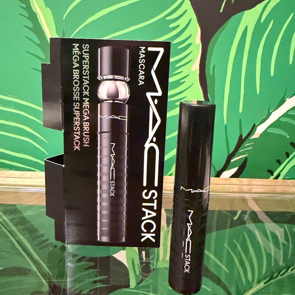 NWT MAC Stack Mascara Superstack Mega Brush Black Mini Travel Size 3ml